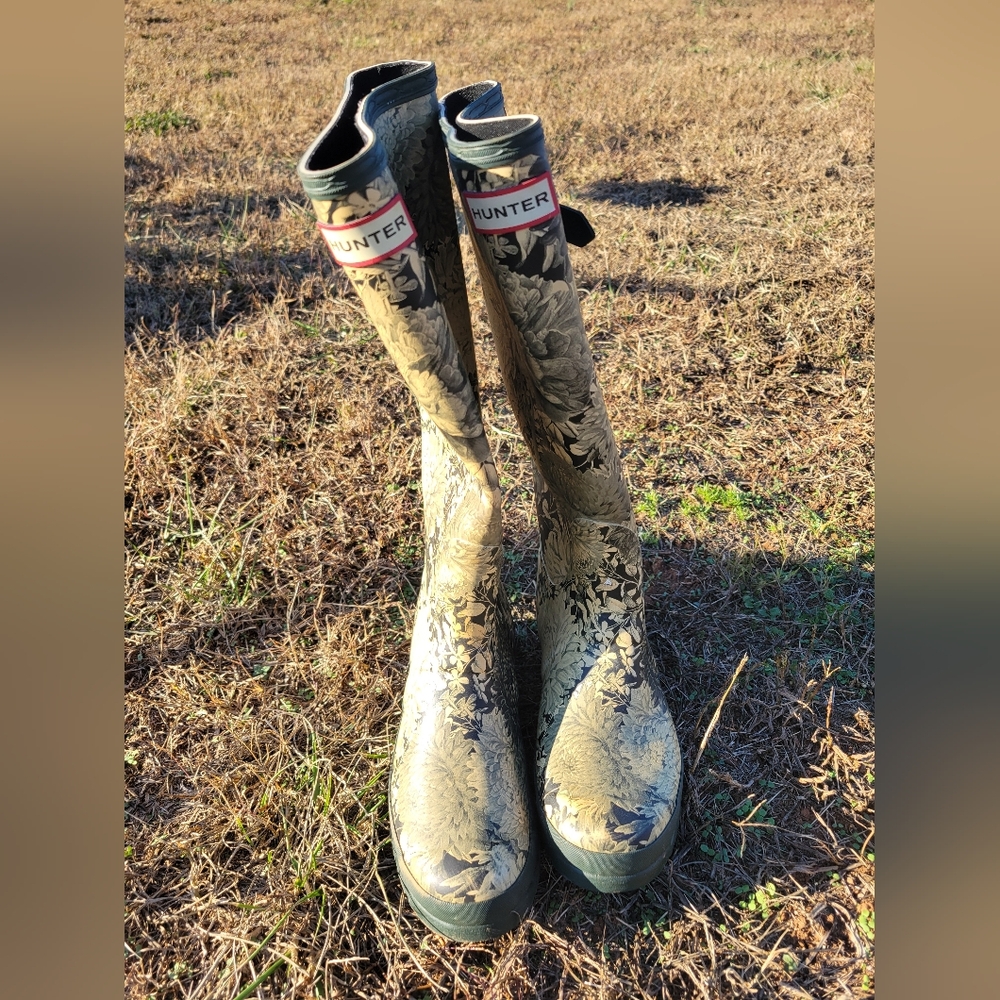 Hunter Botanical Print Tall Boots